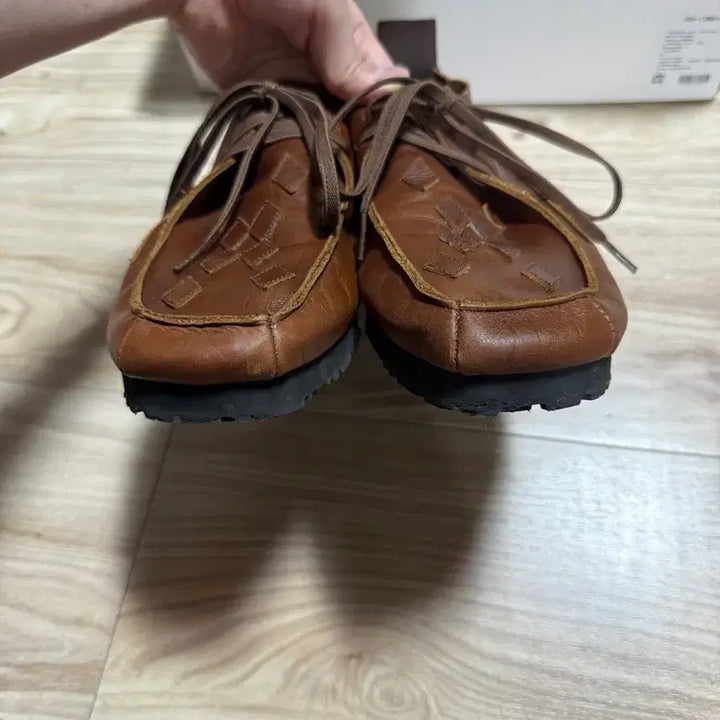 [SOLD OUT] [2] 폴리테루 스티치드 왈라비 레더 딥 브라운