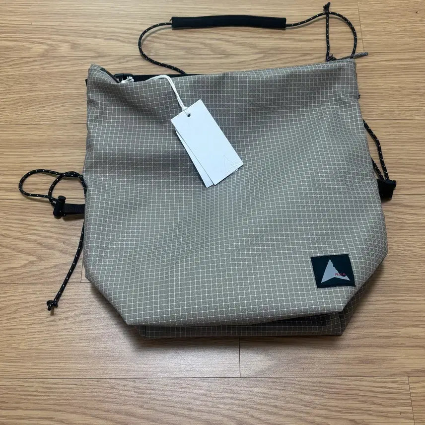 [BUNJANG] ROA Hiking Ripstop Crossbody Bag / [새상품] ROA 로아 하이킹 립스탑 가방 크로스백