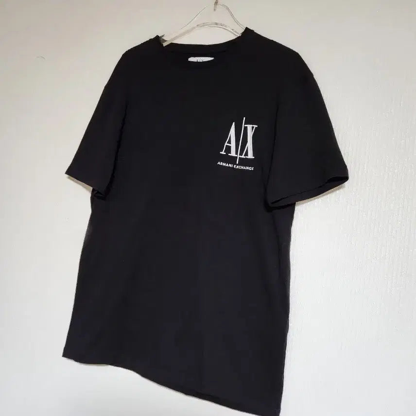 [BUNJANG] Armani Exchange Embroidered Logo T-Shirt / 2021아르마니 익스체인지 자수로고 티셔츠 여성66남성S