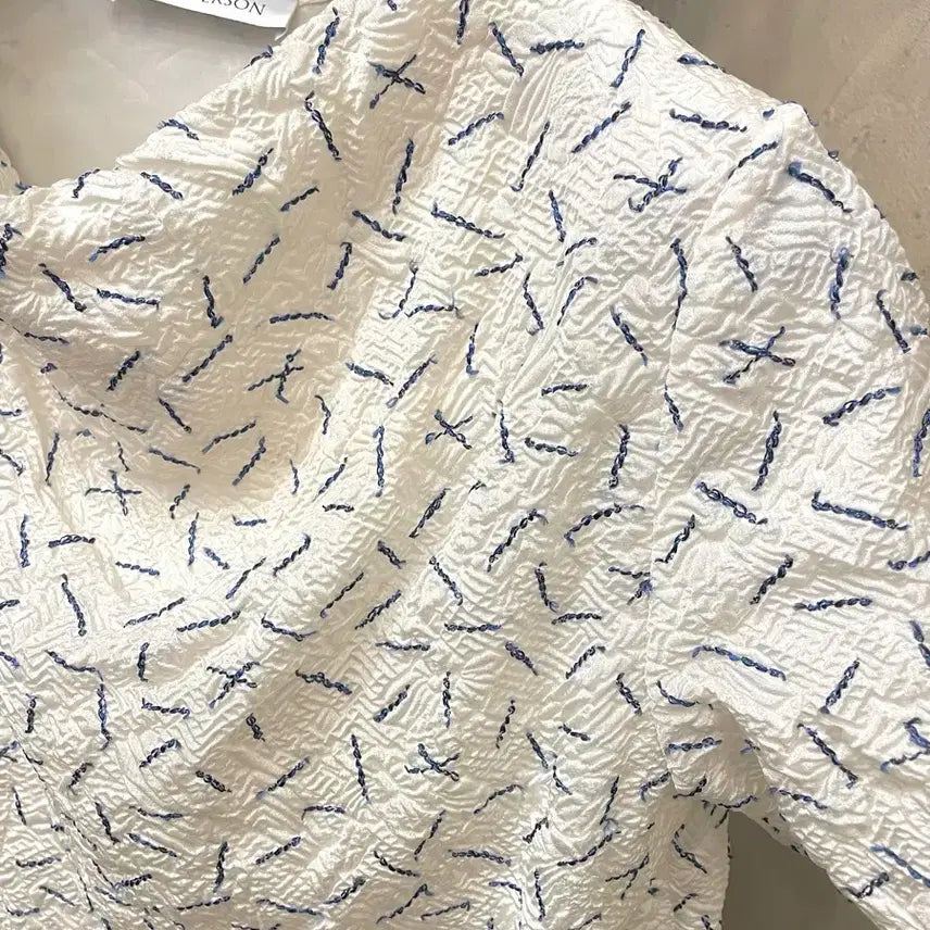 [BUNJANG] JW Anderson Silk Wrinkled Stitch Short Sleeve Blouse / 44~55 JW Anderson 실크 쭈글이 스티칭 반팔 블라우스