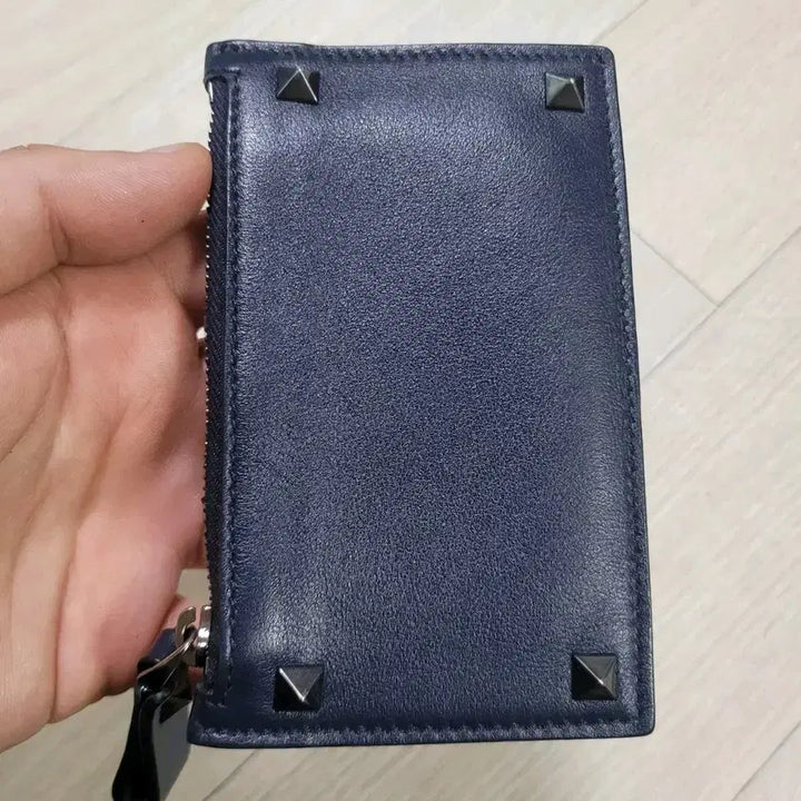 [BUNJANG] Valentino Rockstud Leather Card Holder / 정품 발렌티노 락스터드 카드지갑