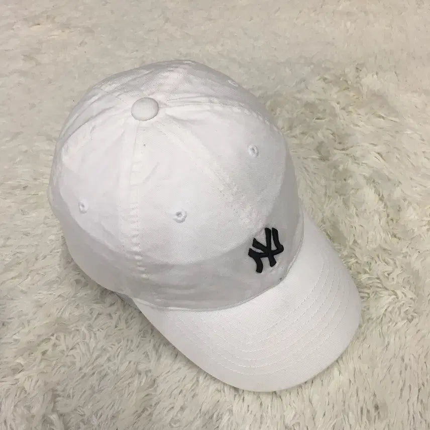 [SOLD OUT] MLB 뉴욕양키스 자수 모자 볼캡 DD16