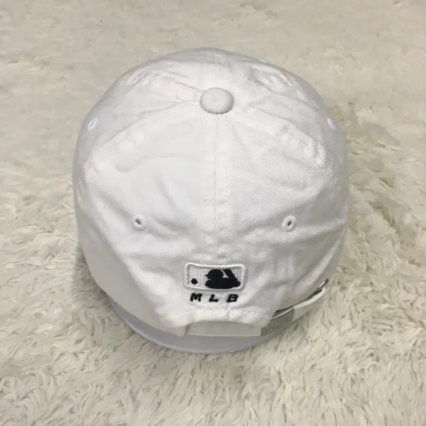 [SOLD OUT] MLB 뉴욕양키스 자수 모자 볼캡 DD16