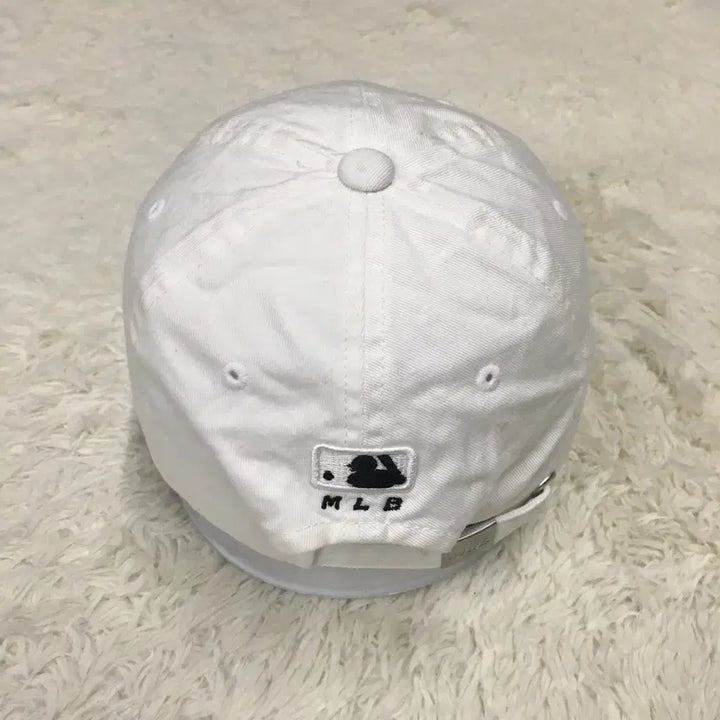 [SOLD OUT] MLB 뉴욕양키스 자수 모자 볼캡 DD16