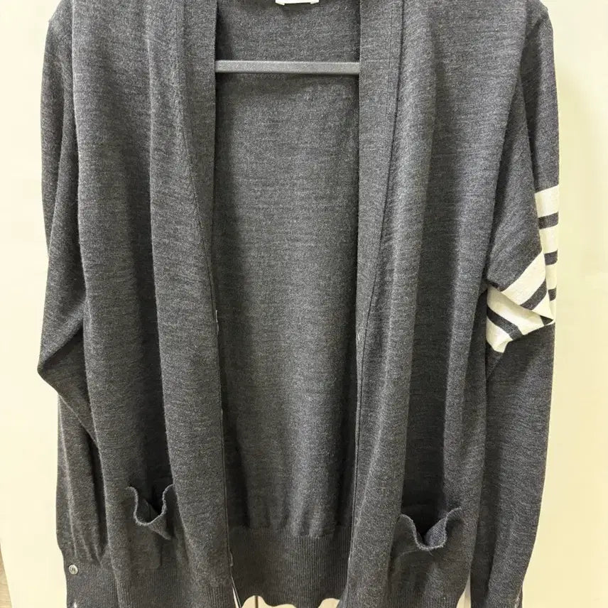 [SOLD OUT] 톰브라운 가디건