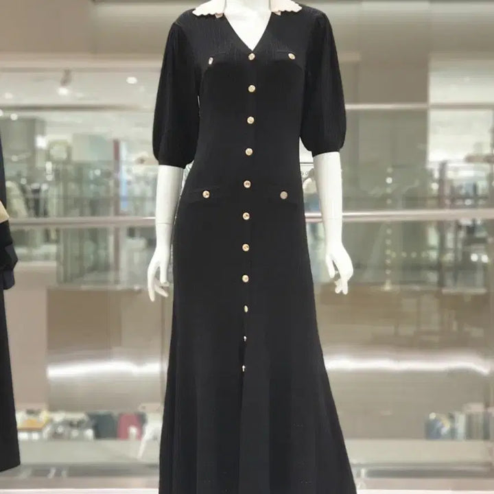 [BUNJANG] VALENCIA Gold Button Knit Dress / 발렌시아(VALENCIA) 골드버튼 니트원피스 55-66 새상품