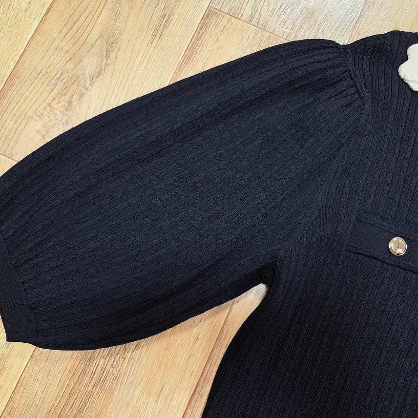 [BUNJANG] VALENCIA Gold Button Knit Dress / 발렌시아(VALENCIA) 골드버튼 니트원피스 55-66 새상품