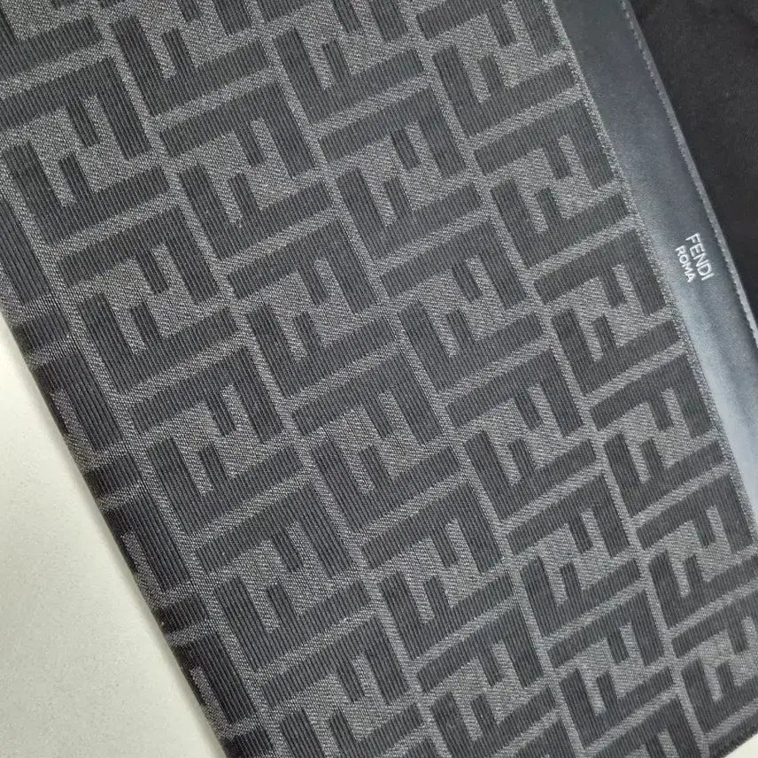 [BUNJANG] Fendi FF Logo Clutch Bag / 펜디 FF 로고 클러치백