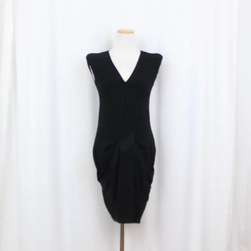 [BUNJANG] MICHAA Sleeveless Dress / [정품] 미샤 여성 프리미엄 캐주얼 민소매 원피스 (82-55) 상상샵