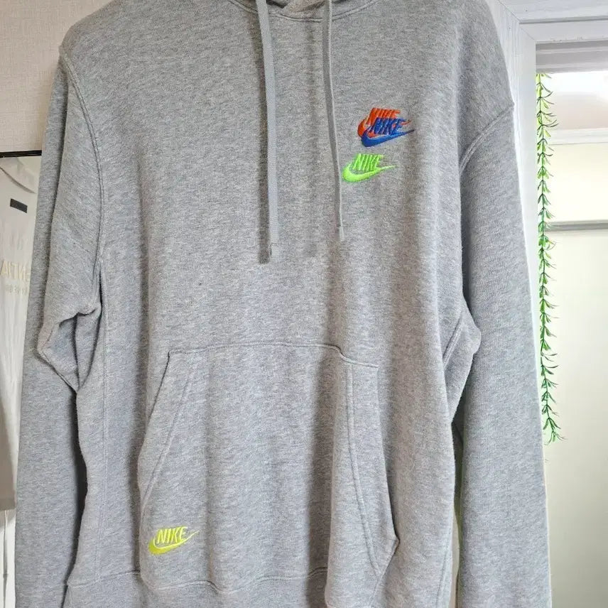 [SOLD OUT] (정품) 나이키 후드티 M사이즈 (95-100)