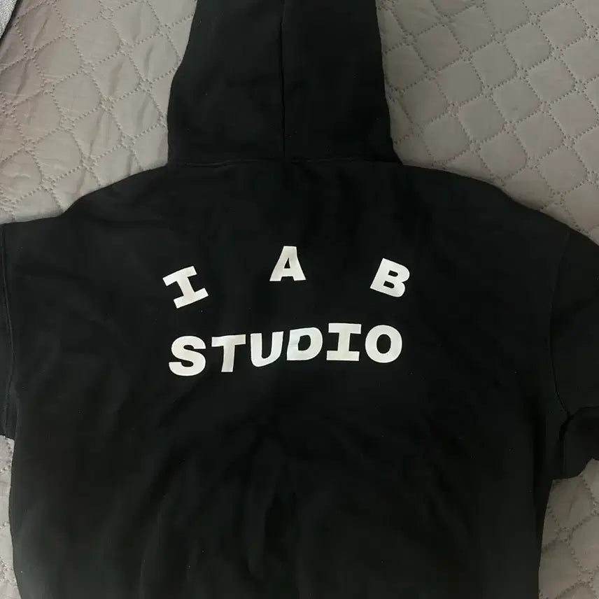 [BUNJANG] IAB Studio Hoodie Black L / 아이앱 스튜디오 후드 블랙 l사이즈