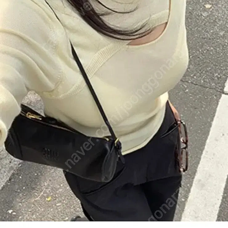 [BUNJANG] Love Me U Maison Slit Knit Top / 새상품)러브미우 메종트임니트