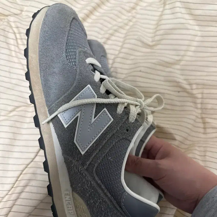 [SOLD OUT] 포터리x뉴발란스 574 그레이 uk10(275-280추천)