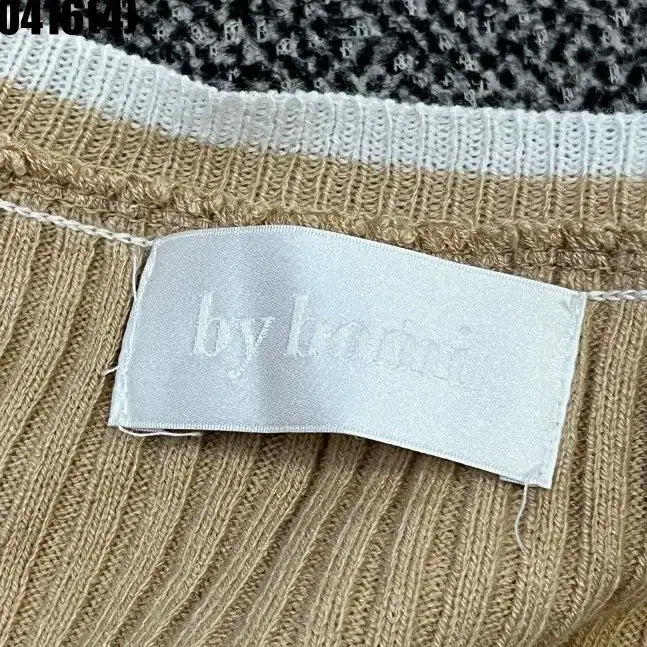 [BUNJANG] Square Neck Ribbed Knit Long Sleeve Top / 스퀘어넥 골지 니트 긴팔티 0416(4)