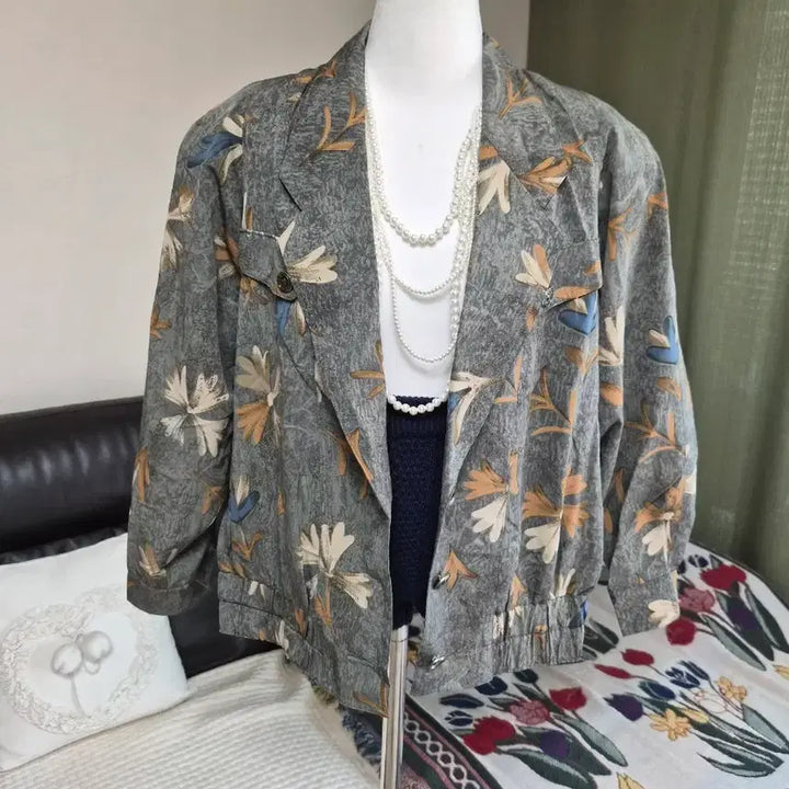 [BUNJANG] Unique Floral Blouson Jacket / [특가] 세련 유니크 플라워 블루종 자켓