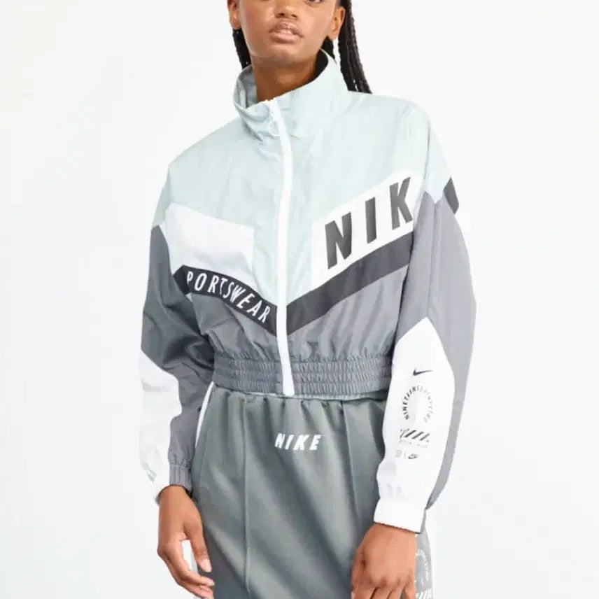 [BUNJANG] Nike Sportswear Windbreaker Jacket Gray / 나이키 스포츠웨어 바람막이 자켓 그레이