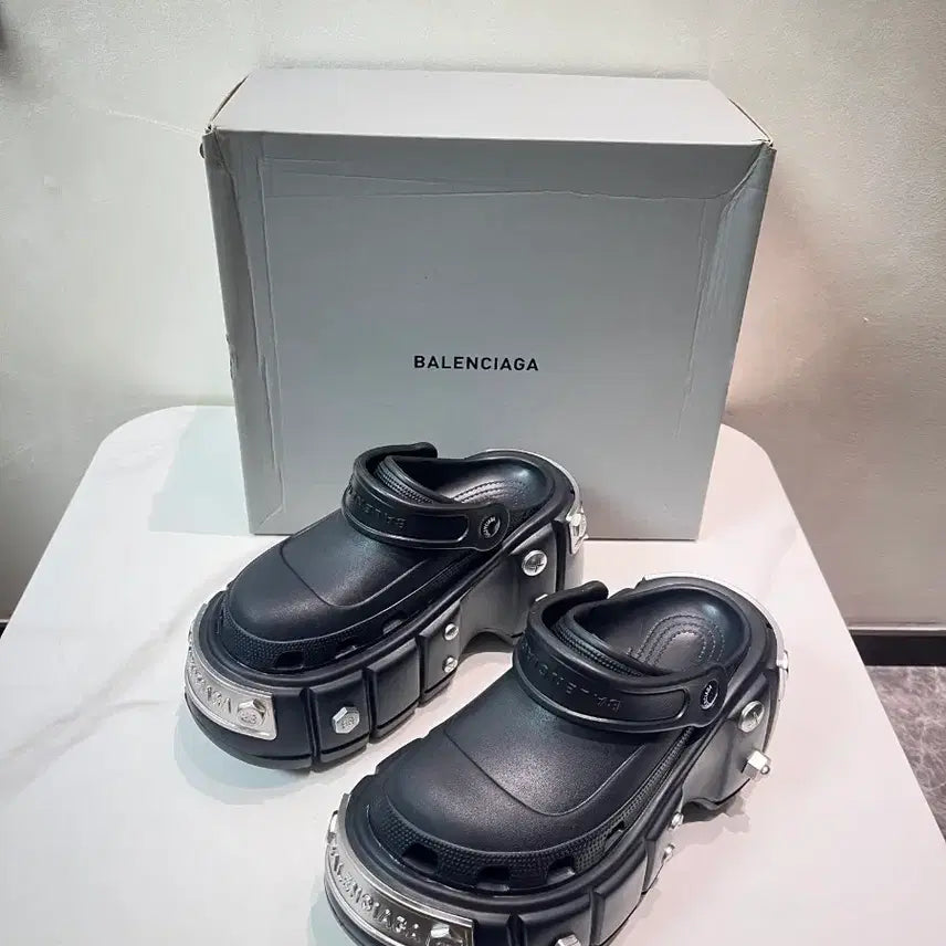 [BUNJANG] Balenciaga Crocs Clog / 발렌시아가 크록스 클로그 / 병행수입 / 미사용