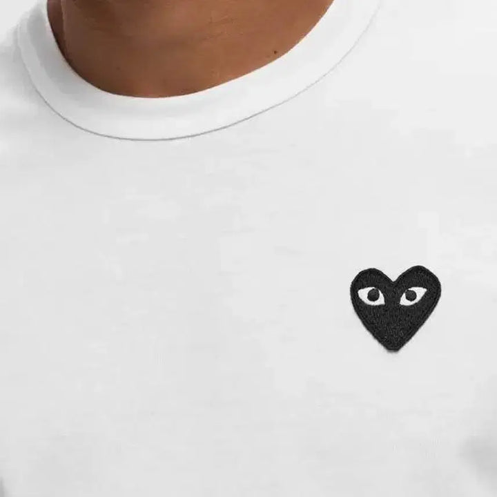 [BUNJANG] Comme des Garcons Heart Long Sleeve T-shirt / 무배 정품/새상품 꼼데가르송 하트 긴팔 티셔츠 롱슬리브 블랙/화이트