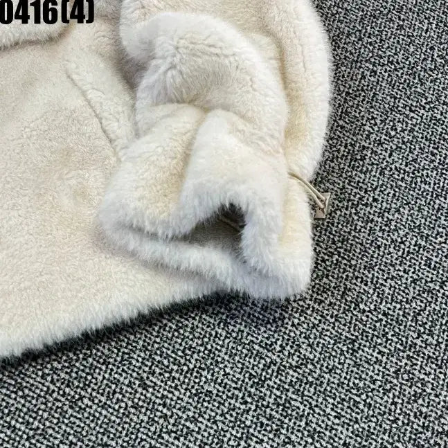 [BUNJANG] THELOW Ivory Fur Crop Jacket / THELOW 아이보리 퍼 크롭 자켓 0416(4)