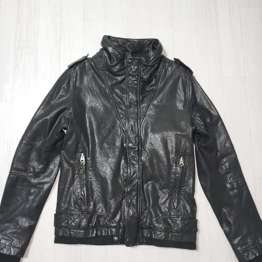 [SOLD OUT] 앤듀 베지터블 슬림양가죽 숏야상 자켓