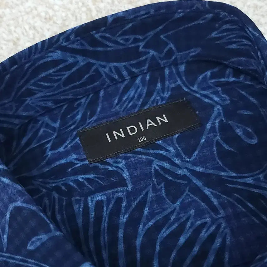 [BUNJANG] (100)INDIAN 남자 반팔 셔츠 하와이안 여름 캐주얼 W2983 / (100)INDIAN 남자 반팔 셔츠 하와이안 여름 캐주얼 L3W2983