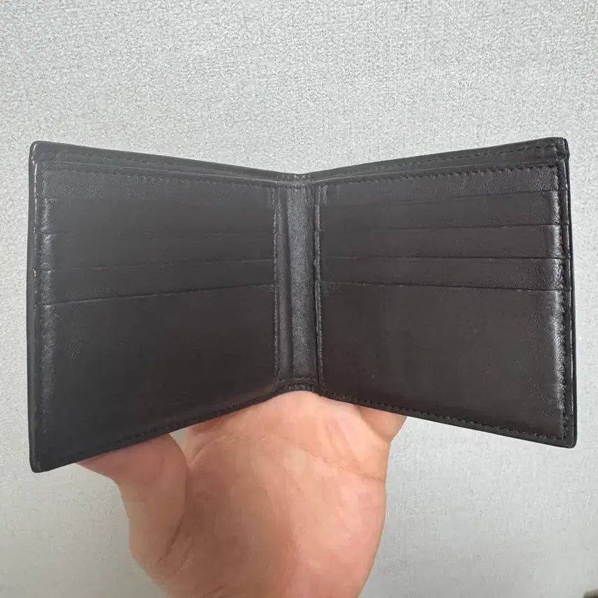 [SOLD OUT] 보테가베네타 남성블랙 반지갑