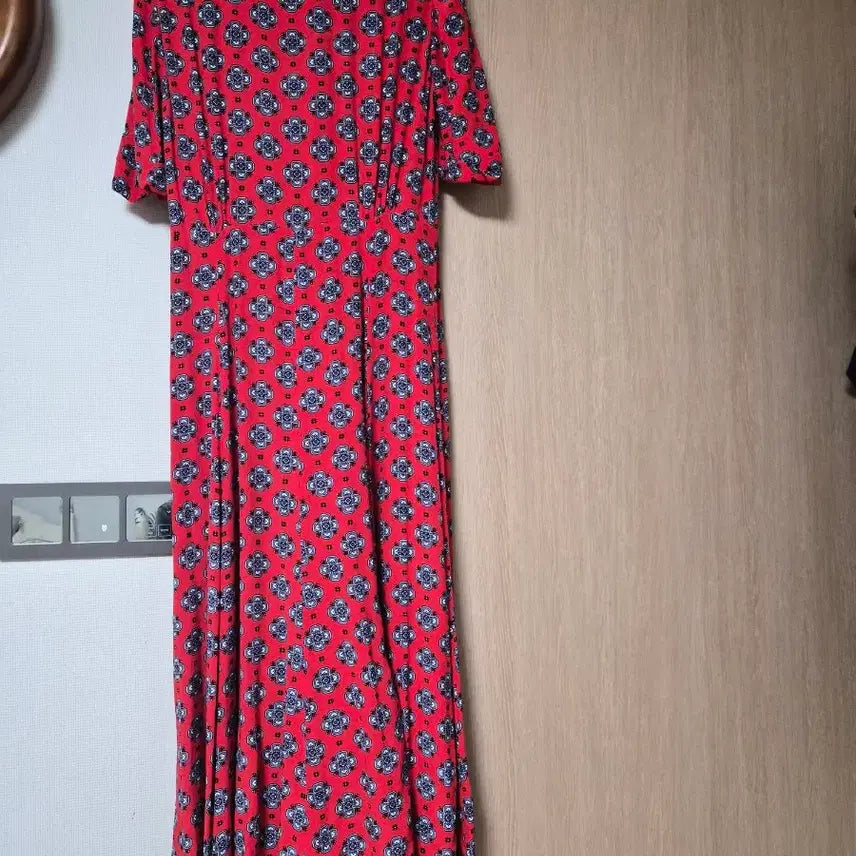 [SOLD OUT] 레드 플라워 패턴 롱 원피스