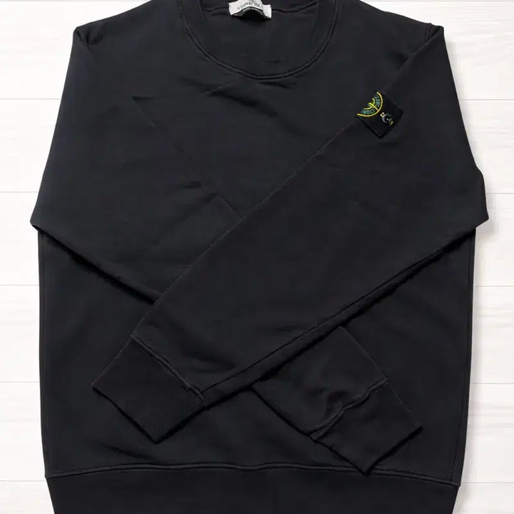 [SOLD OUT] 스톤 블랙맨투맨