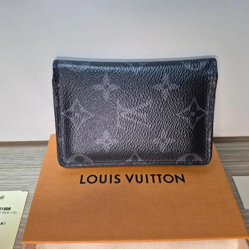 [BUNJANG] Louis Vuitton Monogram Eclipse Organizer Card Holder / 풀박스 루이비통 정품 오거나이저 이클립스 카드지갑 판매합니다