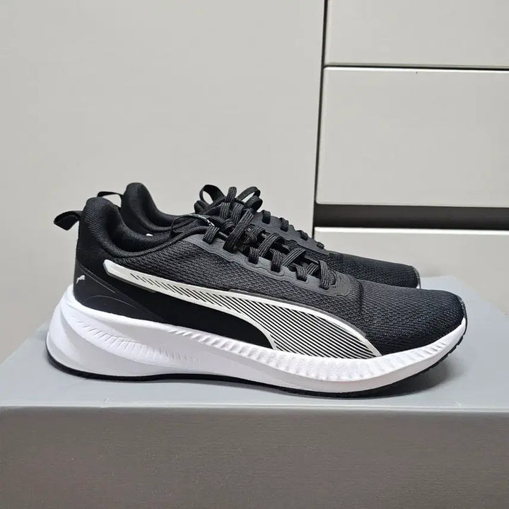 [SOLD OUT] :275푸마 블랙 런닝화 운동화  -811