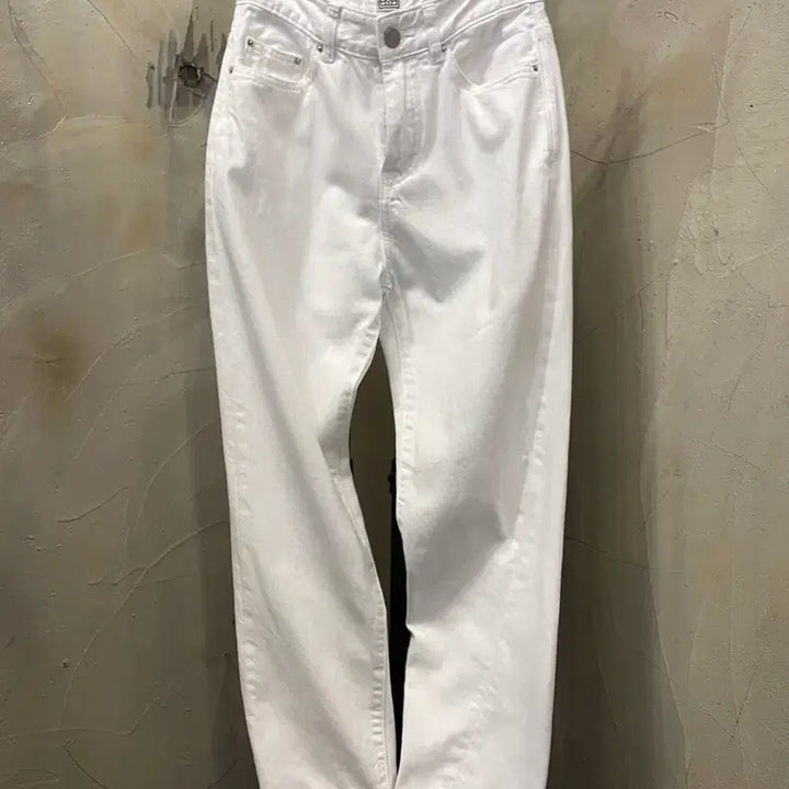 [BUNJANG] Toteme Barrel Leg White Jeans / Toteme 베럴 레그 화이트진  44~55