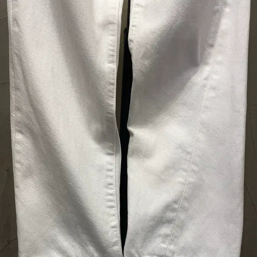 [BUNJANG] Toteme Barrel Leg White Jeans / Toteme 베럴 레그 화이트진  44~55