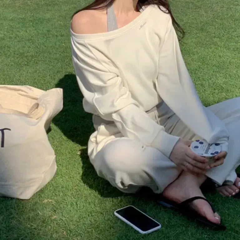 [BUNJANG] Benito Halter Neck Tank Top / 베니토 홀터넥 나시(그레이)