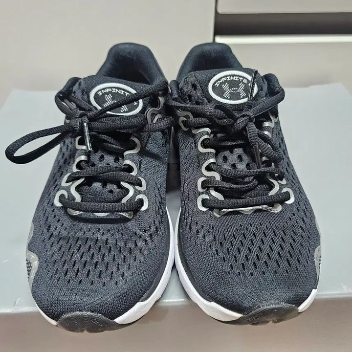 [BUNJANG] Under Armour HOVR Black Running Shoes / 235언더아머 HOVR 블랙 런닝화   -812