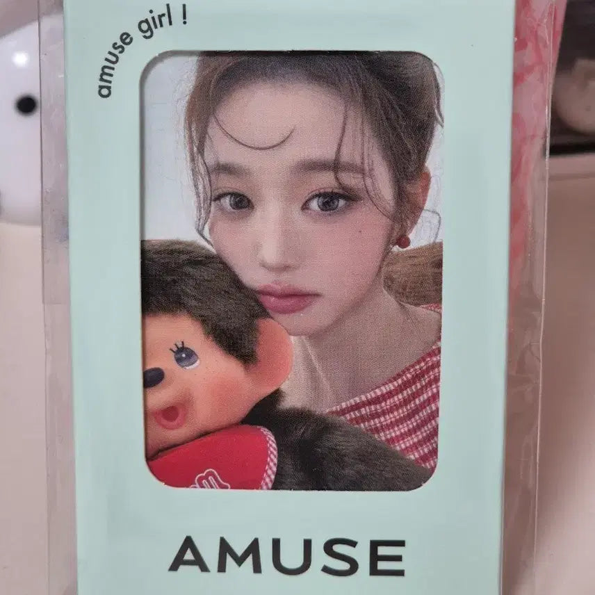 [SOLD OUT] AMUSE 어뮤즈 몬치치 장원영 포카