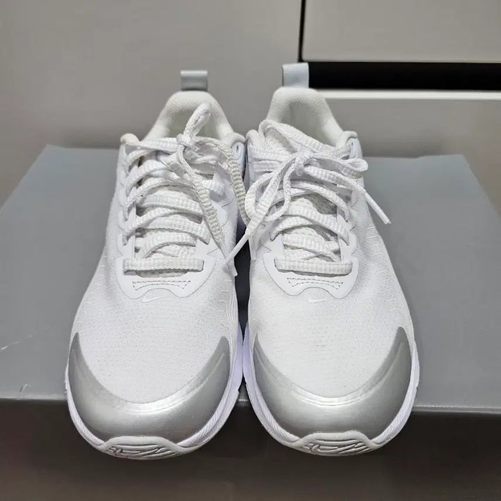 [SOLD OUT] :240나이키 화이트 운동화 에어맥스   -814