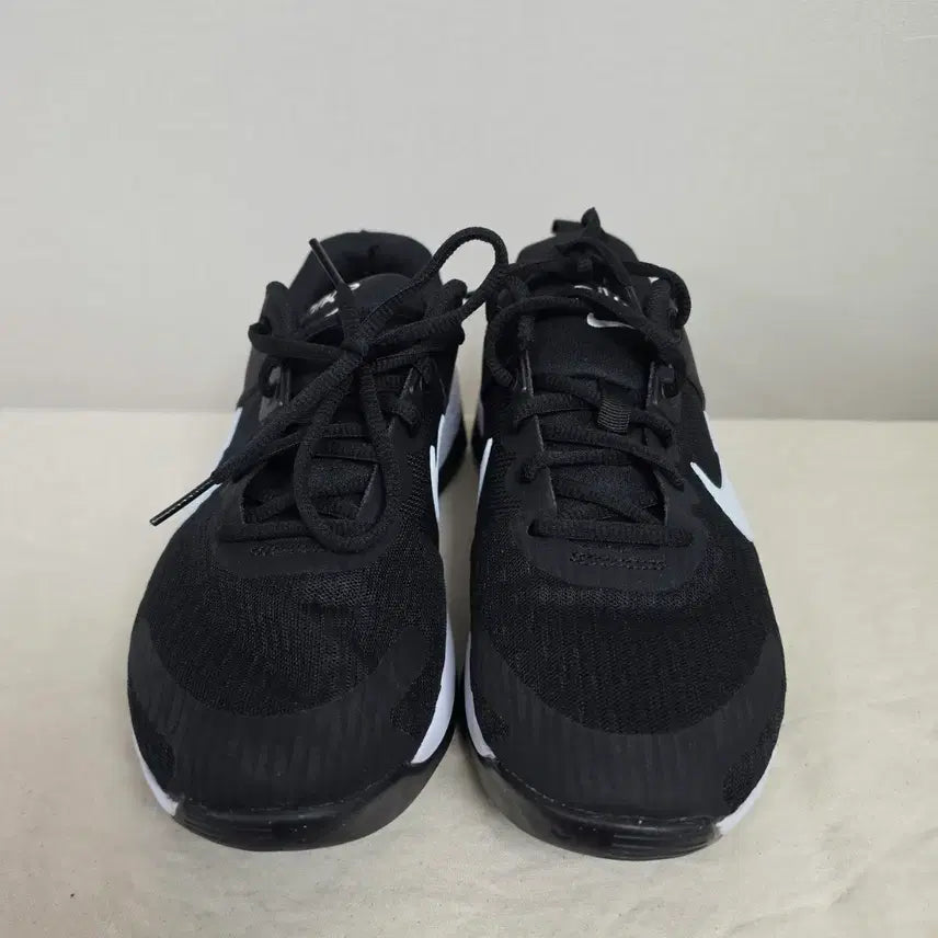 [SOLD OUT] .240나이키 줌 벨라6  -817