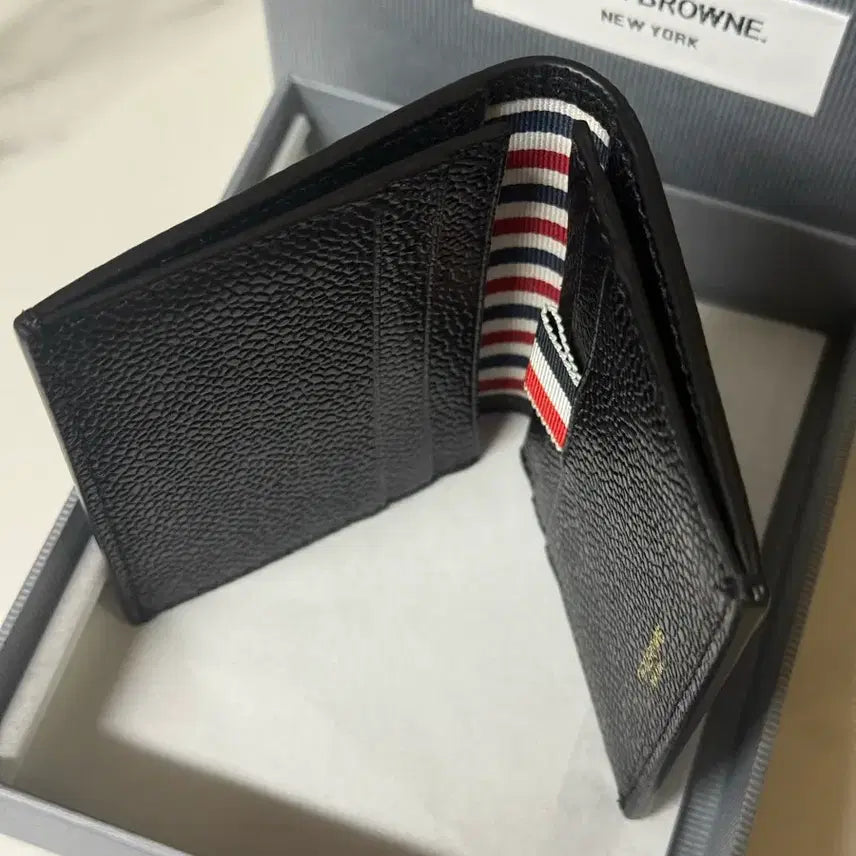 [SOLD OUT] [정품] 톰브라운 페블 그레인 레더 카드지갑 새상품급