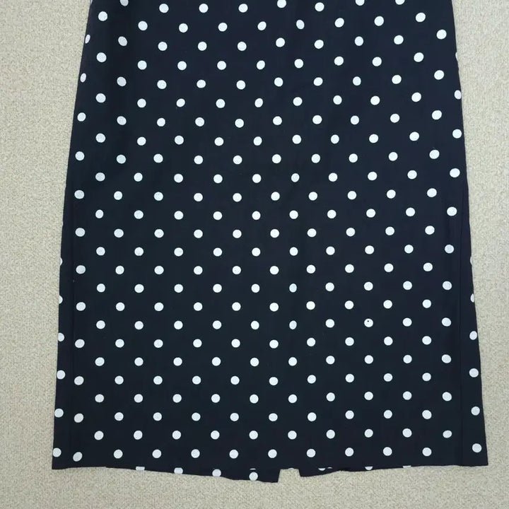 [BUNJANG] Bongbly H-Line Skirt / (F)bongbly 여성 H라인 스커트 뒷밴딩 도트 F13W3018