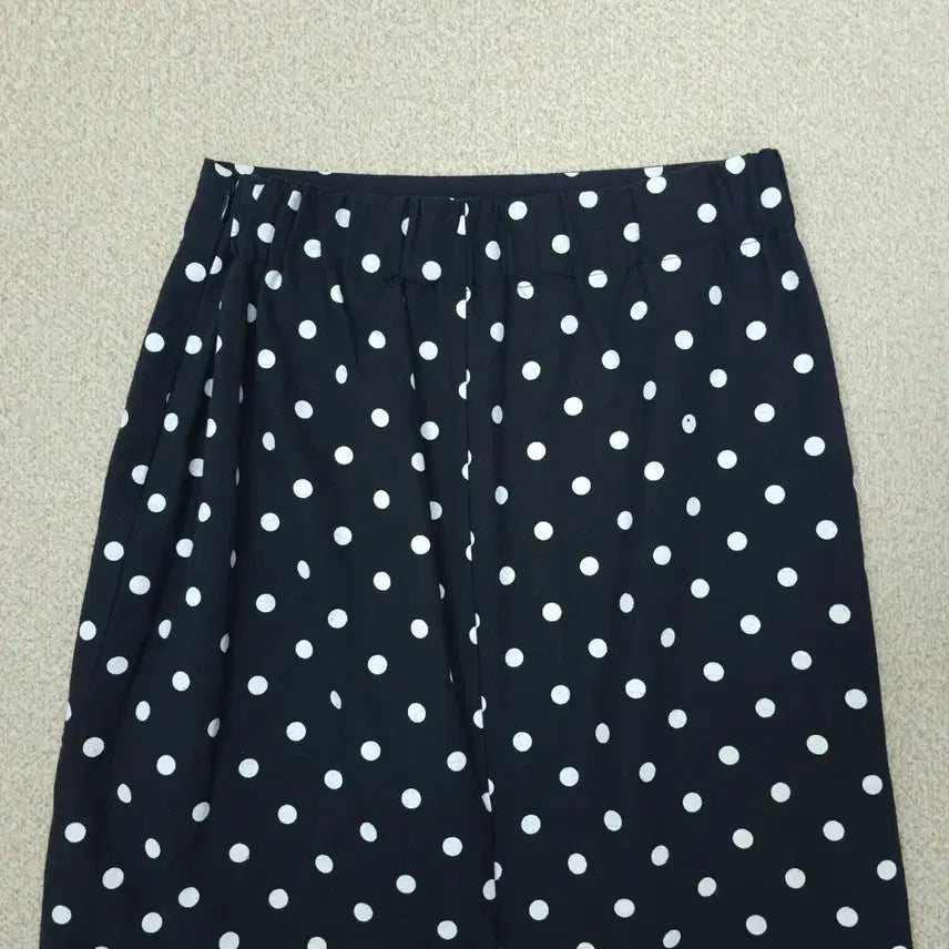 [BUNJANG] Bongbly H-Line Skirt / (F)bongbly 여성 H라인 스커트 뒷밴딩 도트 F13W3018