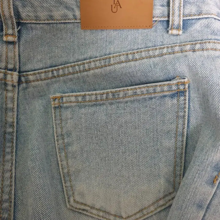 [BUNJANG] LAU Light Wash Jeans / 로렌하이(LAU)연청바지