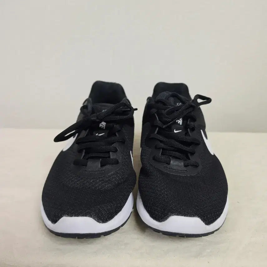 [SOLD OUT] 225나이키 레볼루션6 런닝화  -821