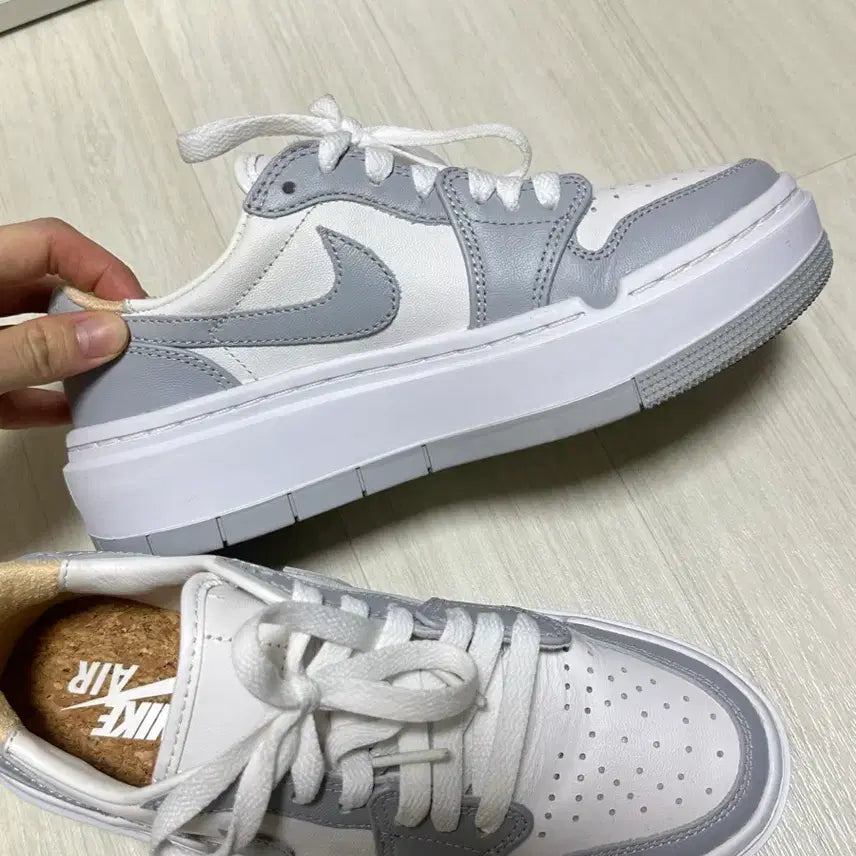 [BUNJANG] Nike Jordan 1 Elevate Low White and Wolf Grey Sneakers / 나이키 조던1 엘리베이트 로우 화이트 앤 울프 그레이 225