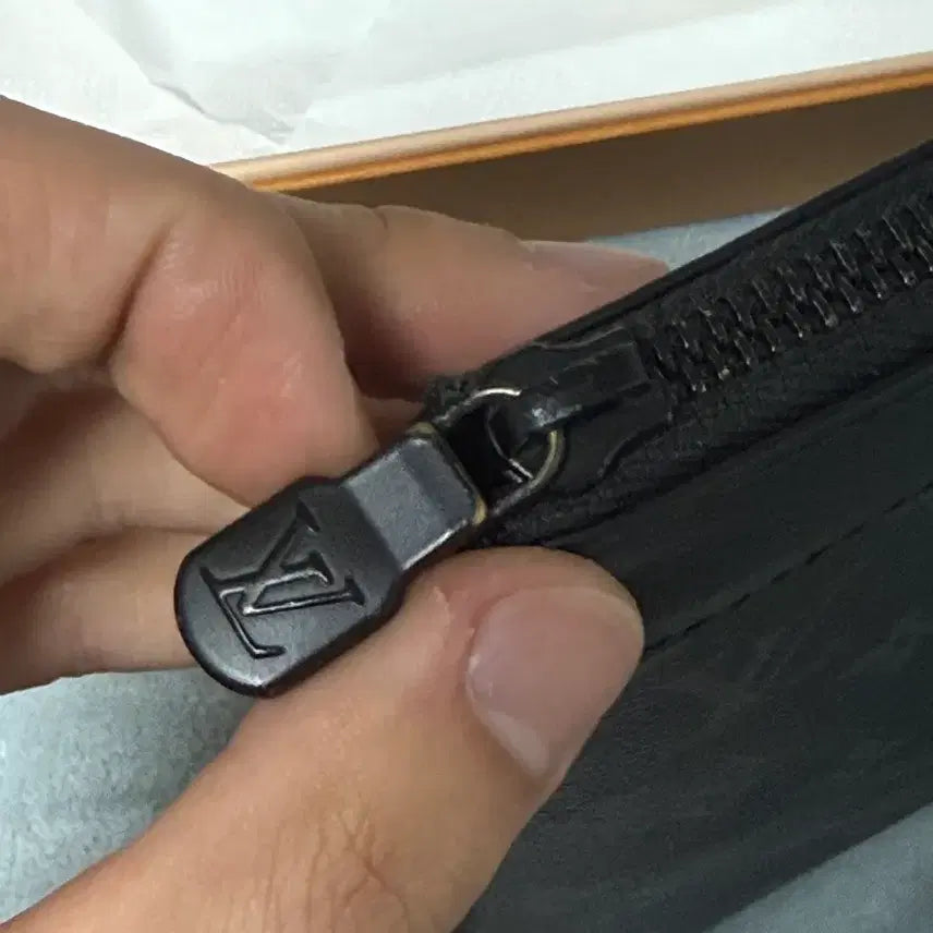 [BUNJANG] Louis Vuitton Pochette To Go Clutch / 루이비통 포쉐트 투고 클러치