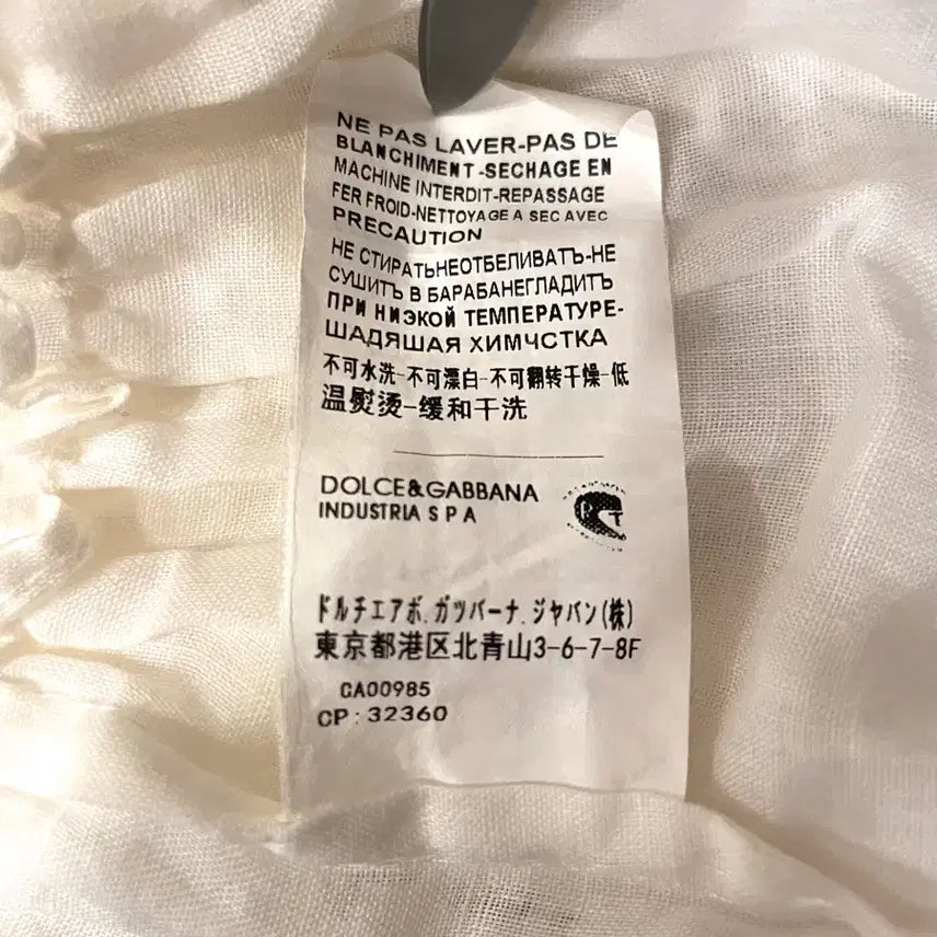[SOLD OUT] 돌체앤가바나 린넨 100% 오프숄더 레이스 러플 블라우스 55~66