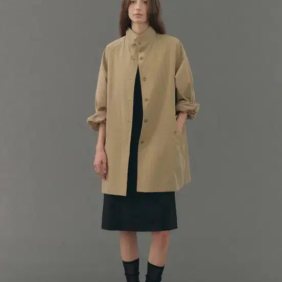 [SOLD OUT] ugst half trench coat (beige)