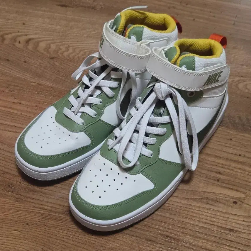 [BUNJANG] Nike Court Borough Mid 2 Sneakers / 나이키 코트 버로우 미드2