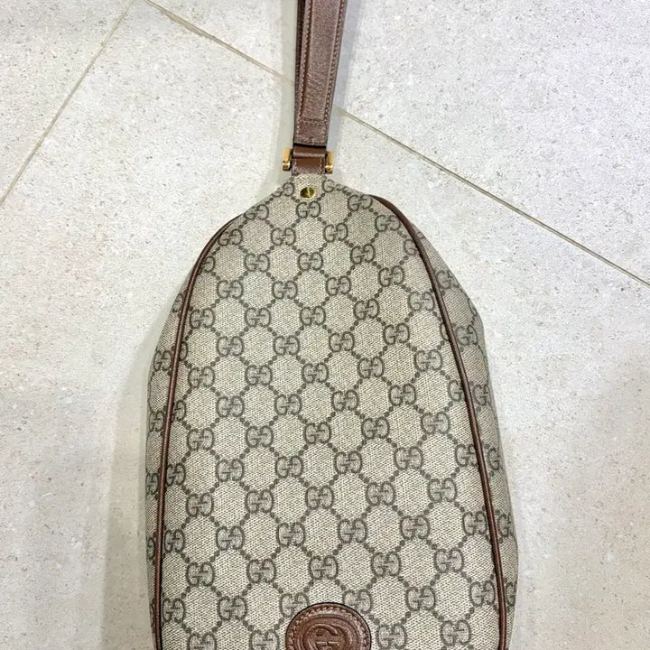 [BUNJANG] Gucci GG Supreme Clutch Bag / 구찌 GG 슈프림 클러치백