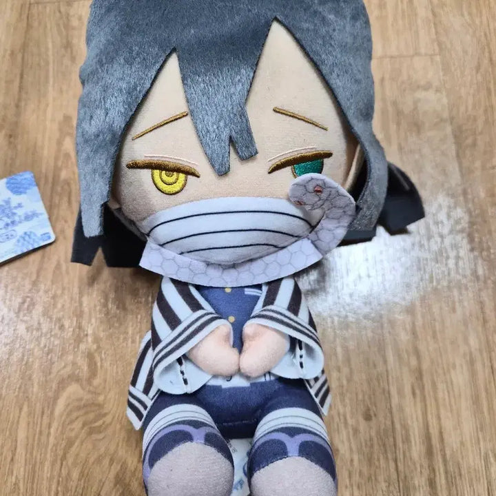 [BUNJANG] Demon Slayer Obanai Iguro Plush Doll / 귀멸의 칼날 이구로 오바나이 인형 팝니다