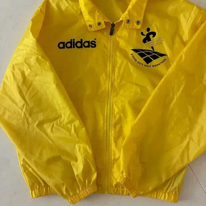 [BUNJANG] Adidas Kyoto Marathon Windbreaker Yellow / 아디다스 쿄토 마라톤 윈드브레이커 옐로우